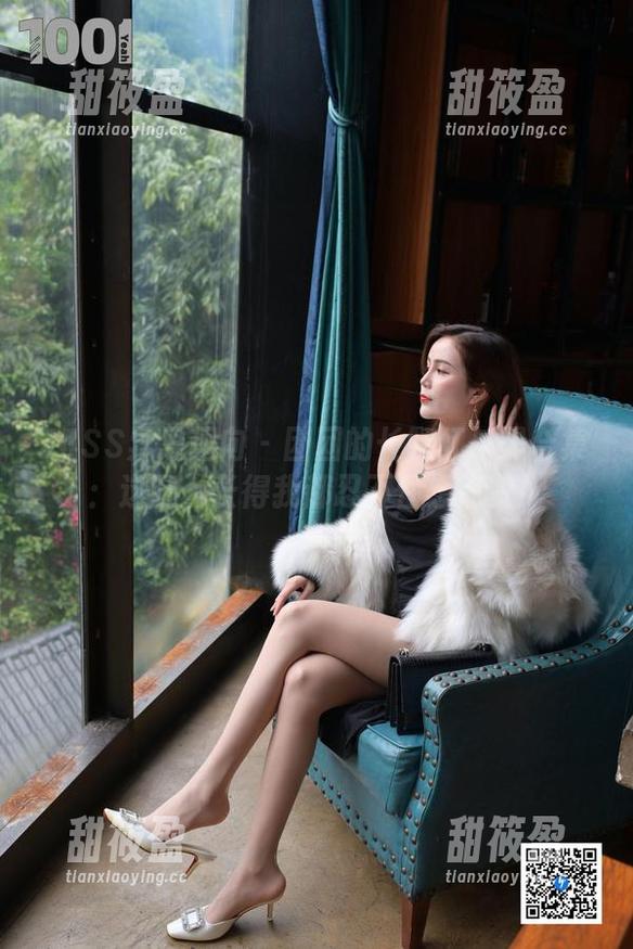 IESS异思趣向-团团 IESS异思趣向 - 团团的长腿红与黑合集:这腿,长得我都忍不住想点赞!