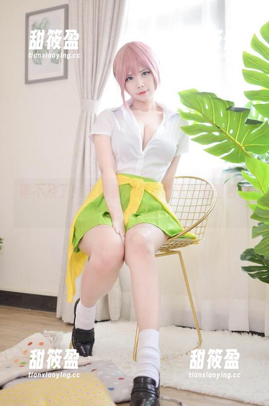 KaYa萱 等不及了!来看看KaYa萱兔女郎图包里的小调皮!