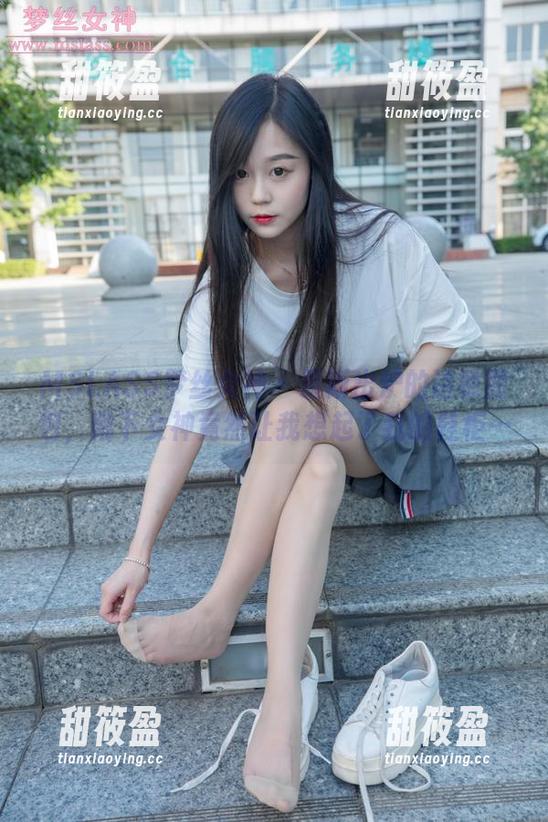 MSLASS梦丝女神-诗敏 MSLASS梦丝女神 - 最新出炉的诗敏图包,靴下女神竟然让我想起了我的鞋柜…