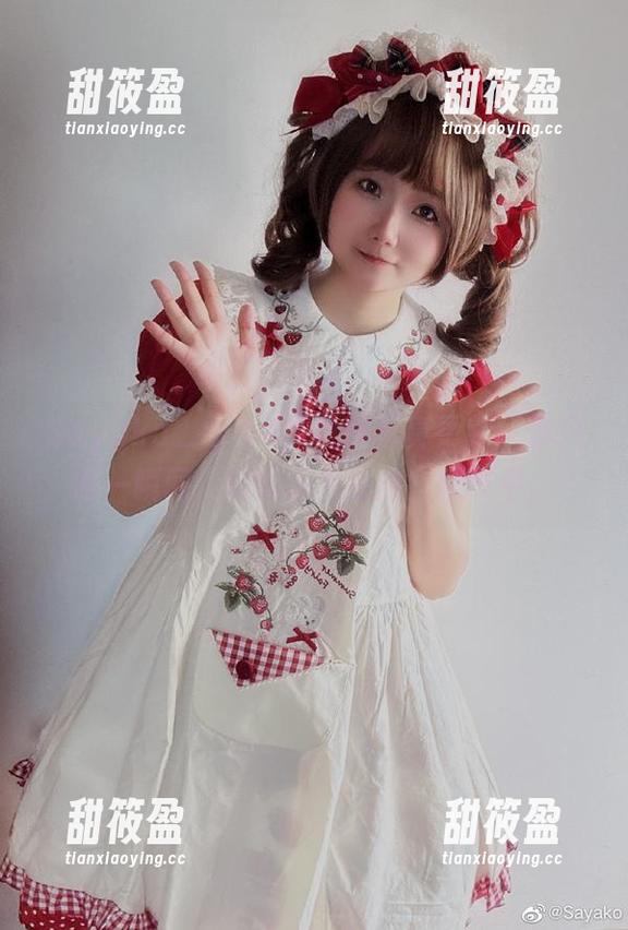 Sayako＿今年4岁礼服写真更新：你只需一瞬间，就能迷失在这些细节中。