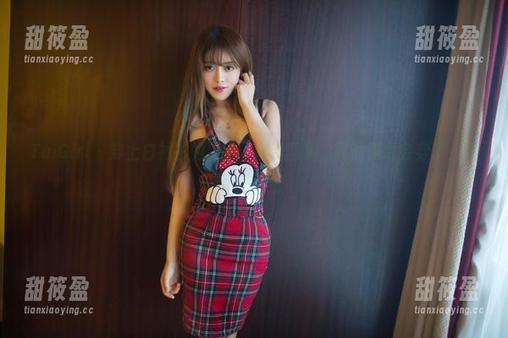 TuiGirl-易阳 TuiGirl - 穿上白衬衫的易阳:最新图集,真的是太会穿了,羡慕!