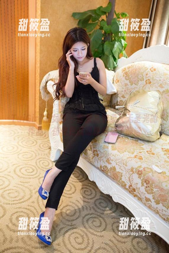TuiGirl推女郎-松果儿 TuiGirl推女郎 - 松果儿温柔又无圣光的作品,仿佛把躁动也拍成了静谧