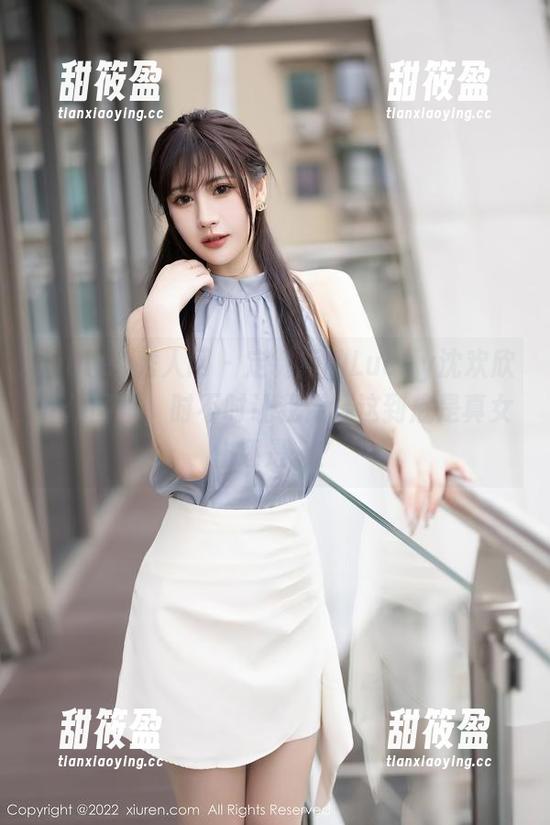 Xiuren秀人网-Lucky沈欢欣 Xiuren秀人网 - 定制版的Lucky沈欢欣女仆图集,时不时让我怀疑这到底是真女仆还是…?