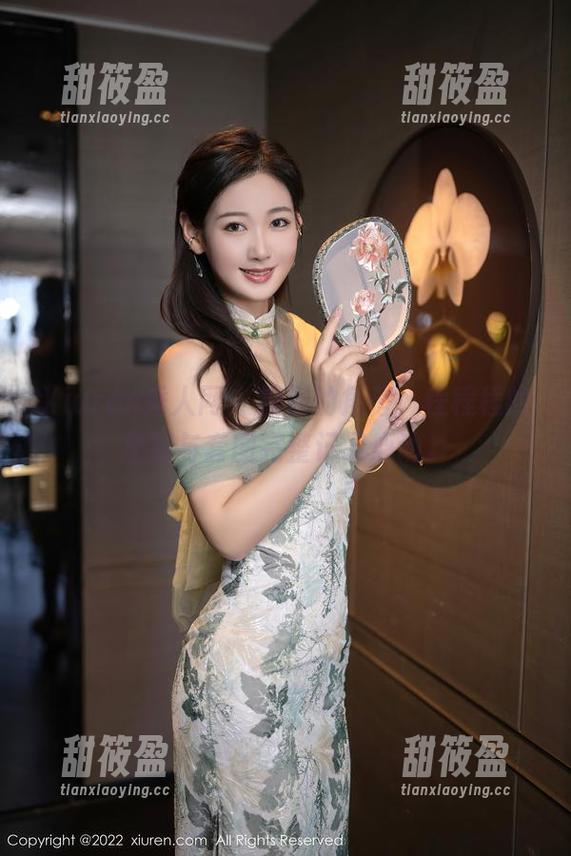 Xiuren秀人网-程程程 Xiuren秀人网 - 校园的角落,程程程的原图与套图完整记录心动。