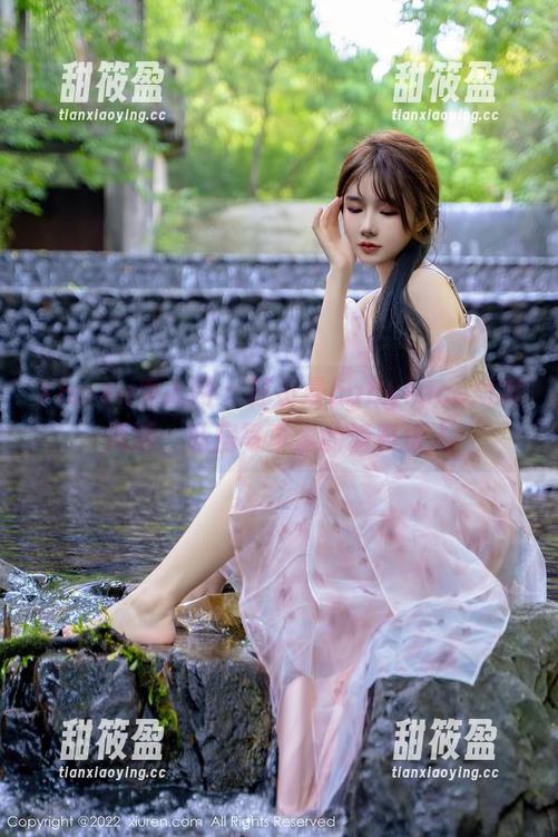 Xiuren秀人网-苏小曼babyface Xiuren秀人网 - 苏小曼babyface短裤风潮:私房写真里的清爽撩人