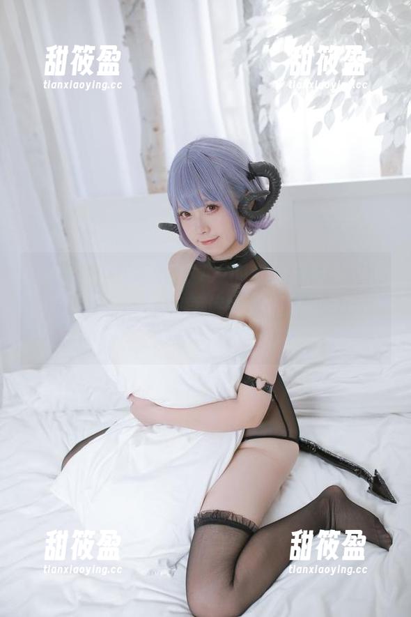 asagiriai(爱ちゃん)的最新白衬衫资源，完全打破我的审美底线，但又忍不住想看。