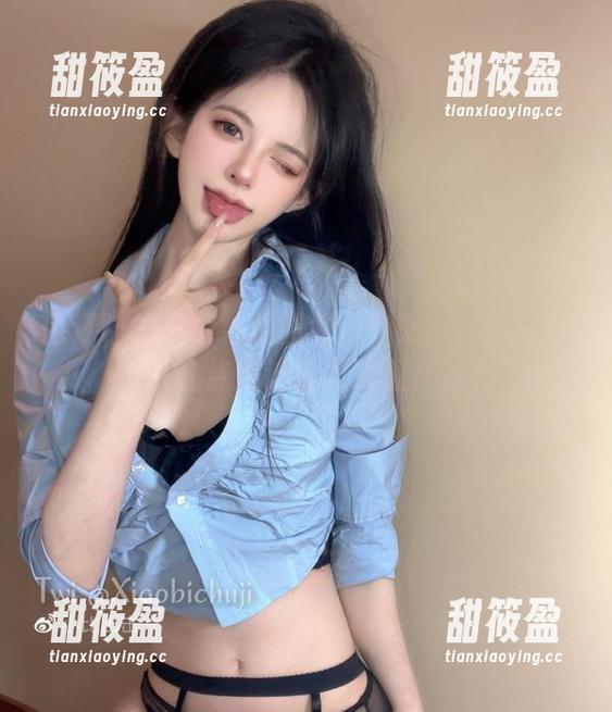 倦倦喵 倦倦喵的吉他妹妹图包:什么?!我居然在焦虑这背影发型!