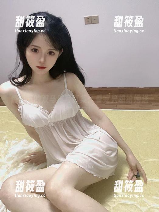 倦倦喵 倦倦喵的双马尾写真集:看完只想给她送罐猫粮!