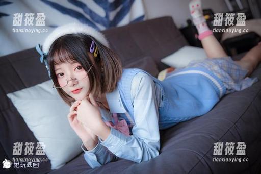 兔玩映画 兔玩映画的作品,透过窗台看短裙白丝,真是甜到骨子里