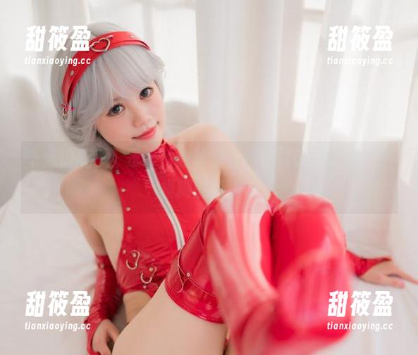 千反田鹿子 千反田鹿子,罩纱豹纹泳装私房照片带你走进一个模糊的梦境。