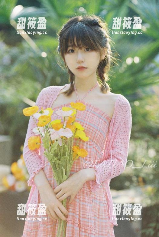 发条少女yoki 俏皮发条少女yoki与其校服,壁纸里的调皮回忆!