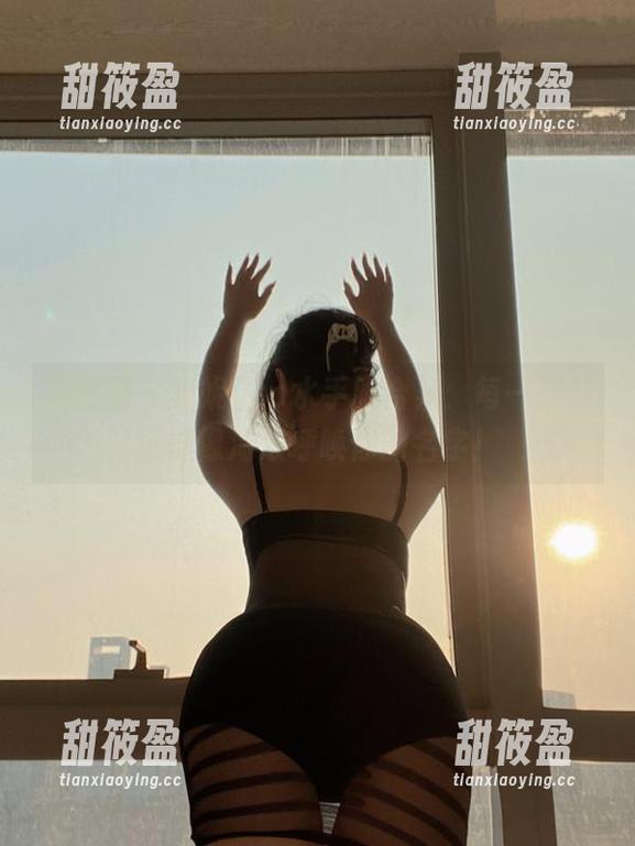 微密圈 - 安妮yoo水手服合集：每一张壁纸都像海浪呼唤你的名字！