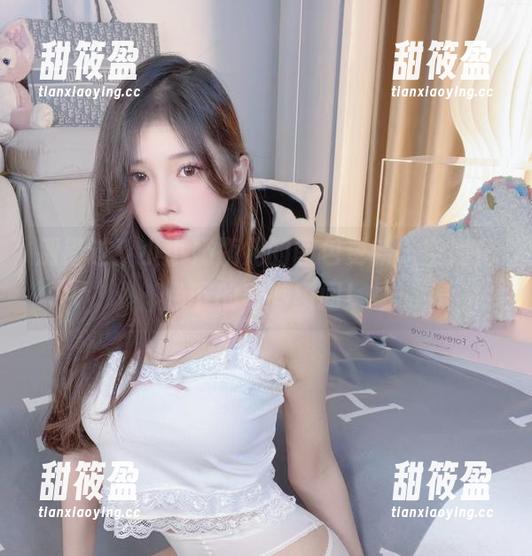 小小奶瓶儿 别错过!小小奶瓶儿的图包更新,空姐角色下的奇妙瞬间!