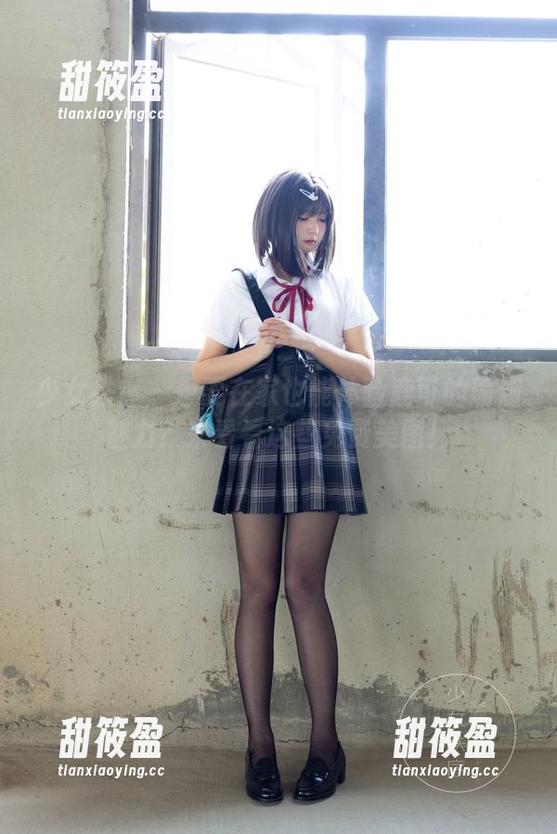 少女秩序-鹿可 少女秩序 - 想要在家也能体验鹿可的瑜伽魅力?来看看这些免费美图!