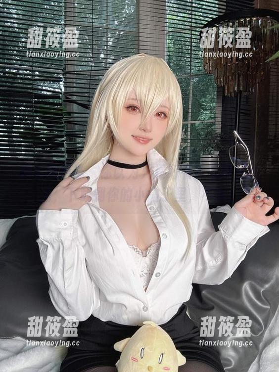 屿鱼 屿鱼的网袜,你以为只是好看?原图在这儿,下载到你的小盒子里,不谢!