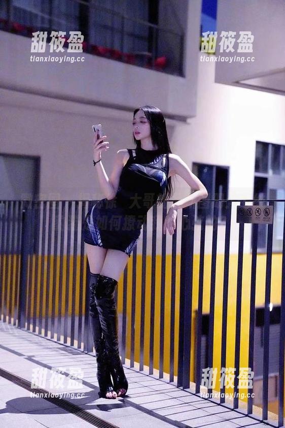 徐珺大哥 微密圈 - 揭秘徐珺大哥的最新图册:毛绒豹猫是如何撩动我的心弦的?