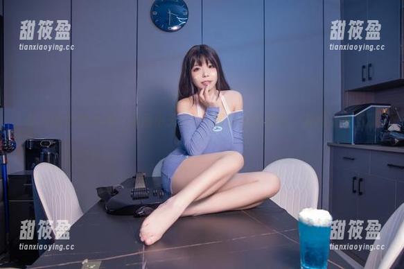 无颜小天使wy 私房图包放大招!无颜小天使wy和她的高跟鞋,真的太会穿了!