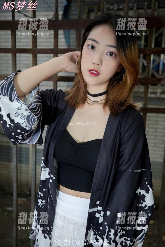 梦丝女神-诗琪 梦丝女神 - OL不只是工作,诗琪的高清套图告诉你:生活就是一部大片!