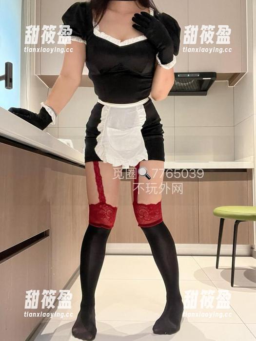 楚楚不吃鱼 微密圈 - 看楚楚不吃鱼的眼镜写真时,我的注意力被那图片抓得死死的,真有种想多看几遍的感觉。
