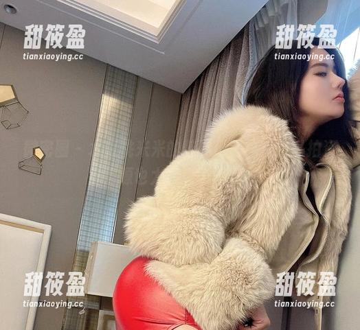 水蜜桃米米 微密圈 - 水蜜桃米米的鞋下风骚,棉袜私拍资源也太有趣了吧!