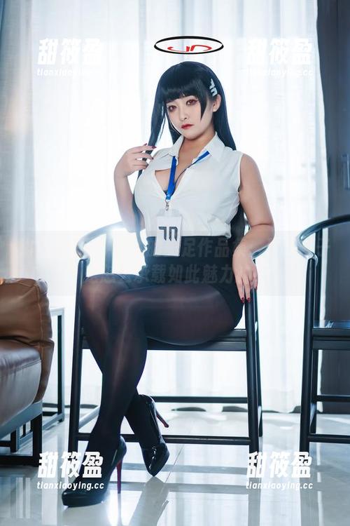 洛璃LoLiSAMA 洛璃LoLiSAMA的美足作品集:那双鞋子是怎么承载如此魅力的?