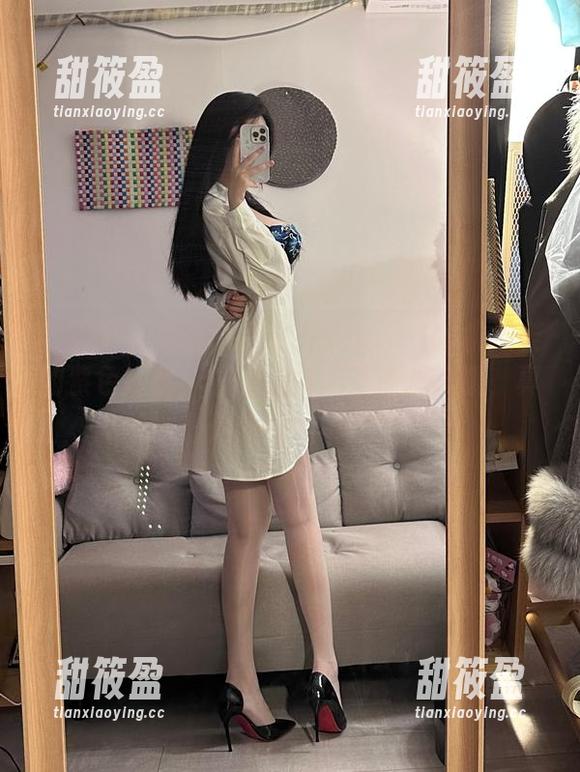 玫桃泡芙 微密圈 - 免费图集直击心灵——玫桃泡芙的紫色探险,看的时候忍不住想,哦,真是够诱人呢!