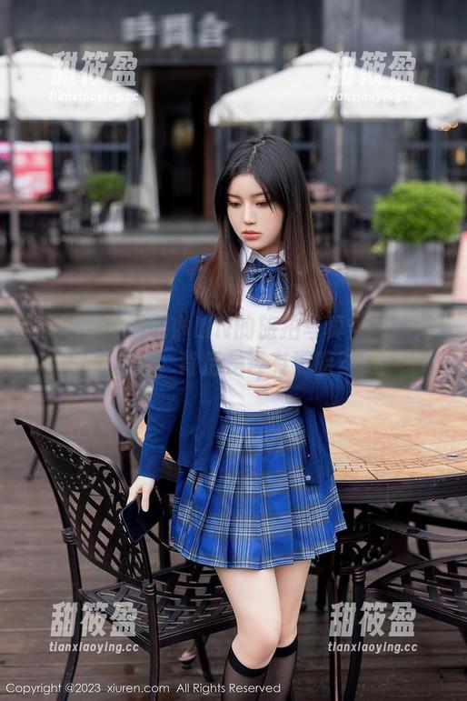 秀人网-周琰琳LIN 秀人网 - 周琰琳LIN的旅拍写真:一瞬间的美,背后是否有黑暗?