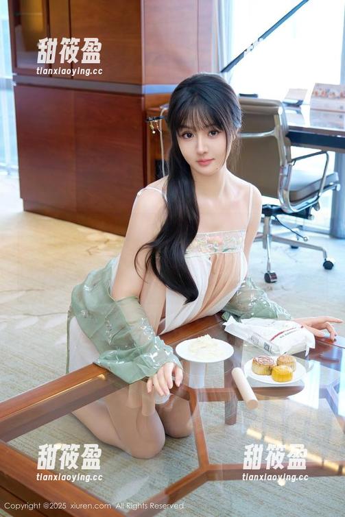 秀人网-大白兔吖 秀人网 - 谁说“大白兔吖”只会可爱?来下载她的油亮作品集,惊艳绝对不是意外!
