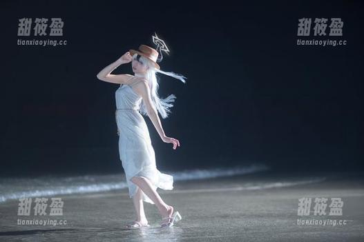 职业装套图大揭秘：纸悦Etsu_ko如何把办公风格玩得花样百出？