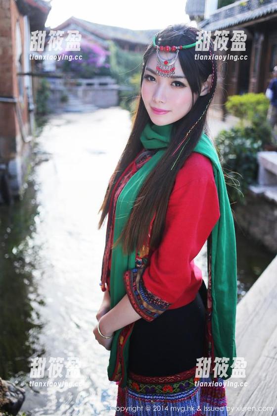 美媛馆-刘飞儿Faye 美媛馆 - 刘飞儿Faye的圣诞私拍,原图真就那么美,让我想多看一眼!