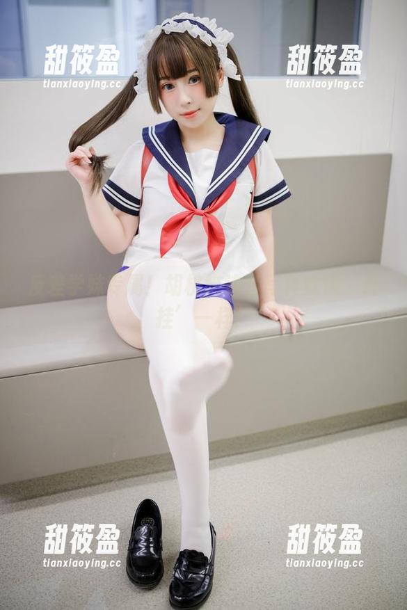 胡桃喵 反差学妹专属!胡桃喵这套写真就像‘开挂’一样!
