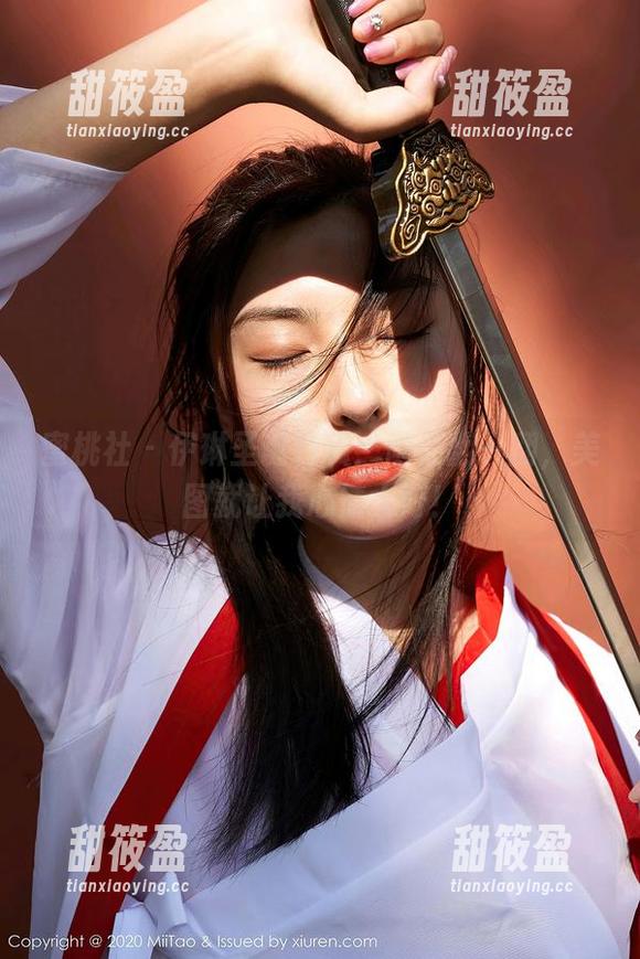 蜜桃社-伊琳 蜜桃社 - 伊琳圣诞特辑:随便翻一翻,美图就让我心情大好!